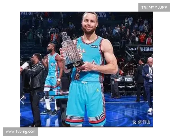 库里37岁312天成最老全明星首发，詹杜未入选西部阵容。